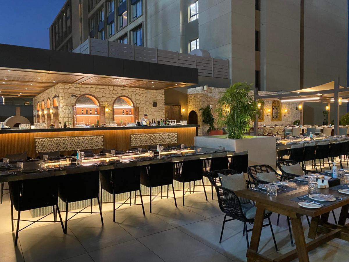 Crowne Plaza - West Cairo Arkan By Ihg 6th of October City Exterior photo The restaurant